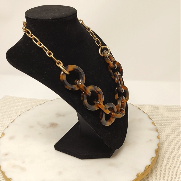 J. Crew chunky tortoiseshell print round chain link and gold tone chain necklace - Picture 2 of 11